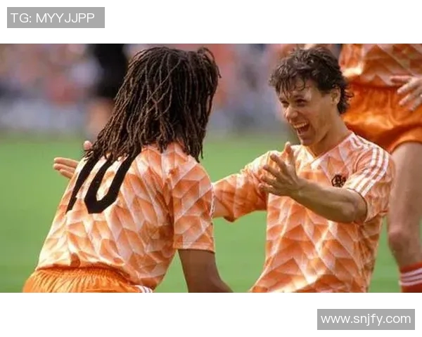 90年代足球巨星风云再现 回顾天下足球经典瞬间与传奇人物